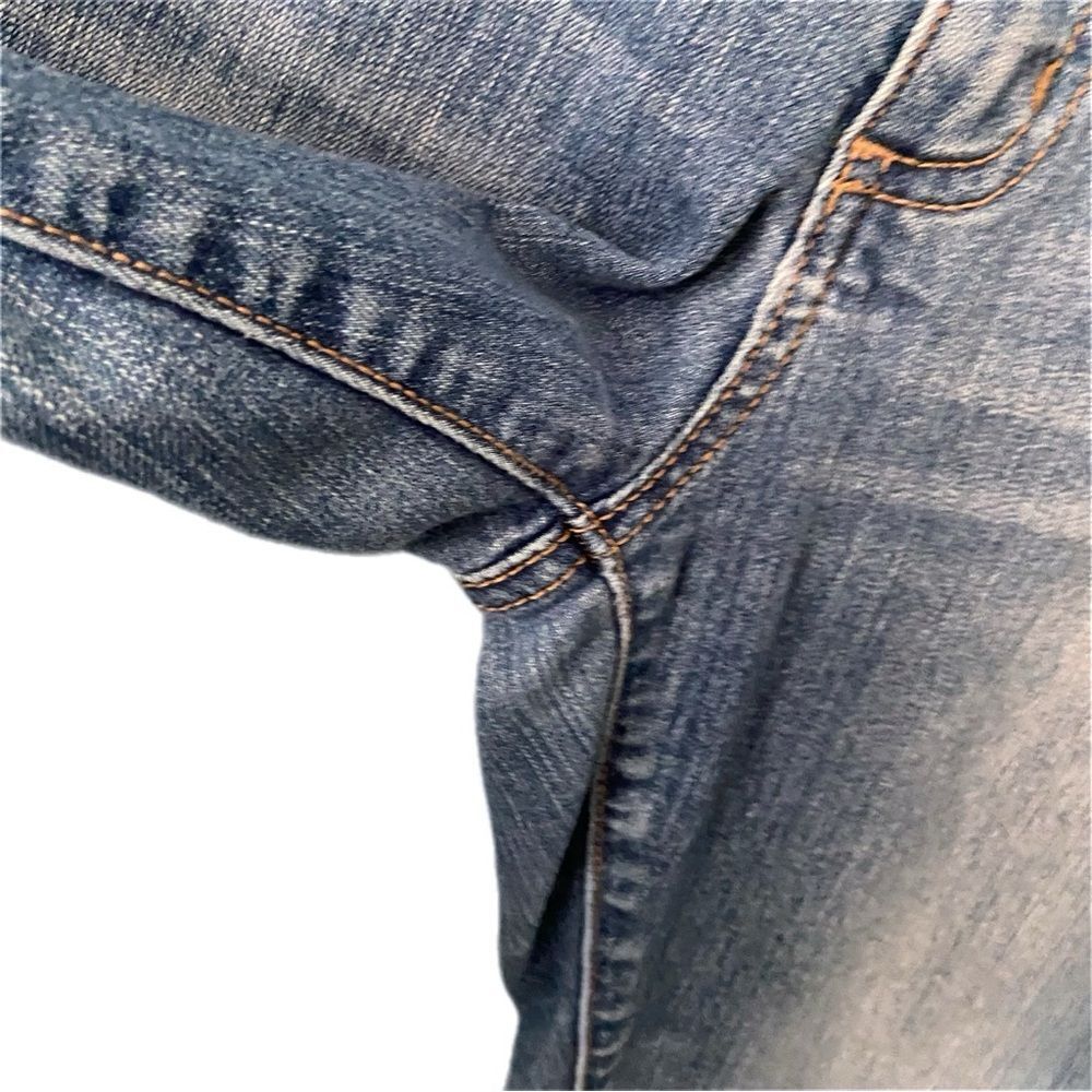 Sonoma Girlfriend Distressed Jeans in Size 6 - Picture 4 of 7